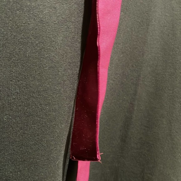 Laundry by Shelli Segal ruffle sleeve Sweatshirt black size small - Picture 8 of 8